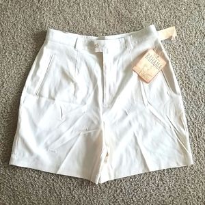 Lightweight Tommy Bahama shorts